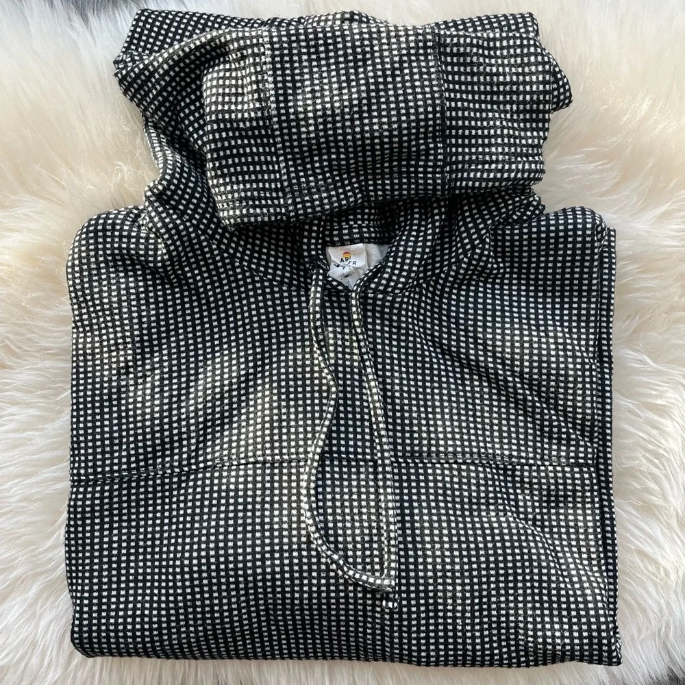 Dawn Textured Hoodie in Black & Natural Grid - Picture 2 of 5